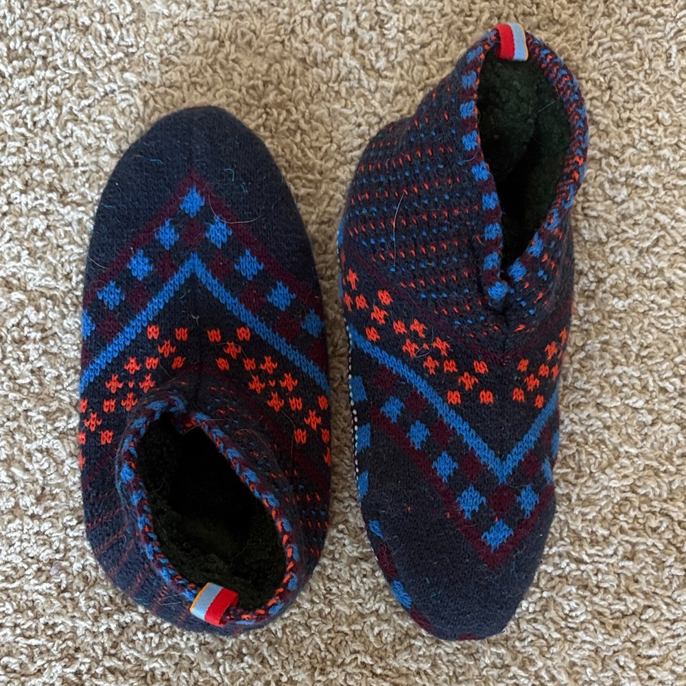 Bombas Cozy Knit Slippers in Navy and Orange
